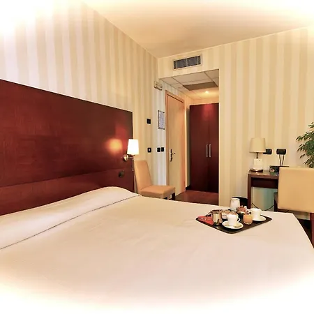 2c Hotell 3*