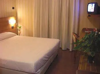 2c Hotell 3*