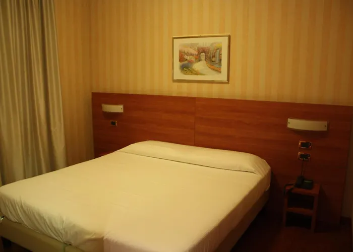 Hotel 2c 3*