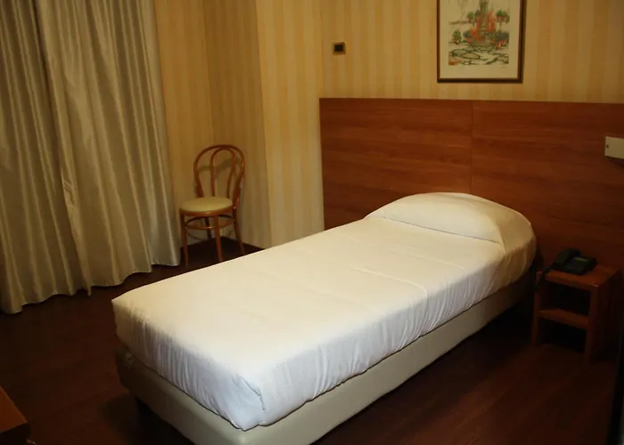 Hotel 2c 3*