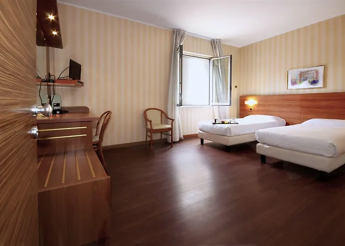 Hotel 2c 3*