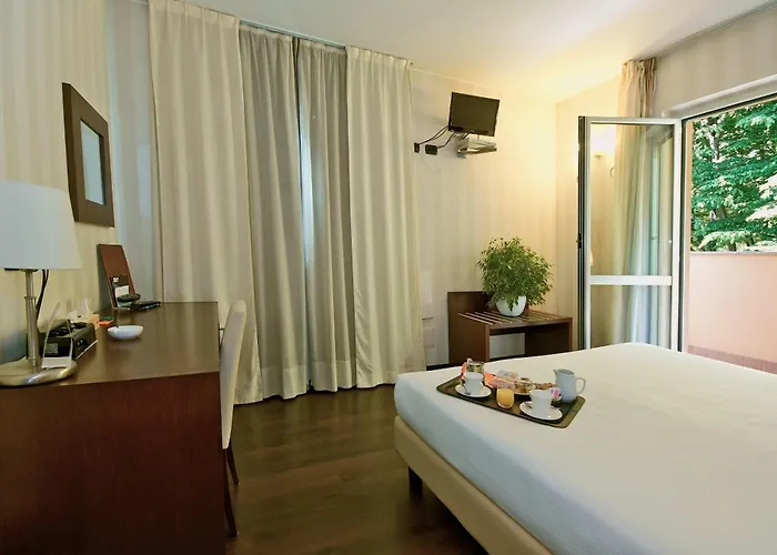 Hotel 2c 3*