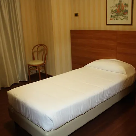 Hotel 2c 3*