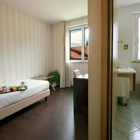 2c Hotel