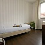 2c Szálloda Legnano